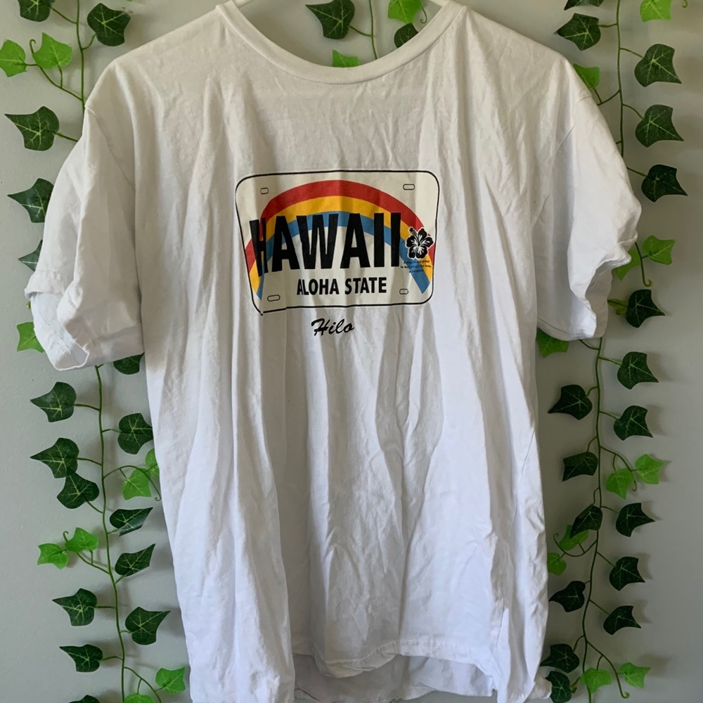 white hawaii shirt